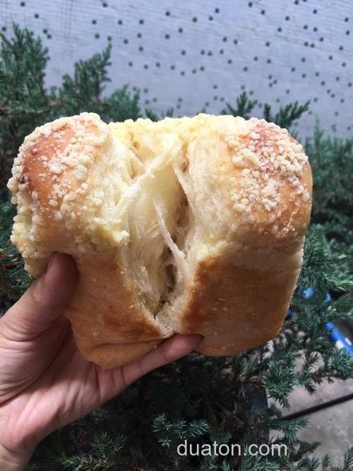 榴莲酥粒吐司