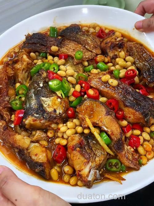 黄豆炖鱼最好吃的做法?