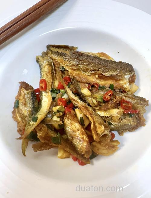 酸菜白条鱼做法？