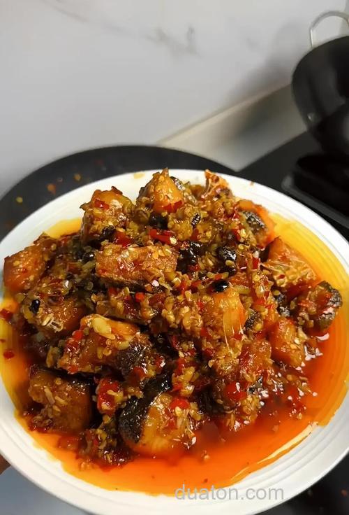 酒糟钓鳙鱼,酒糟鳓鱼的做法,怎么做好吃