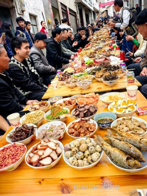 哈尼长街古宴吃什么?