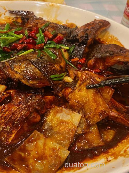 红烧鲢鱼是怎么做的？