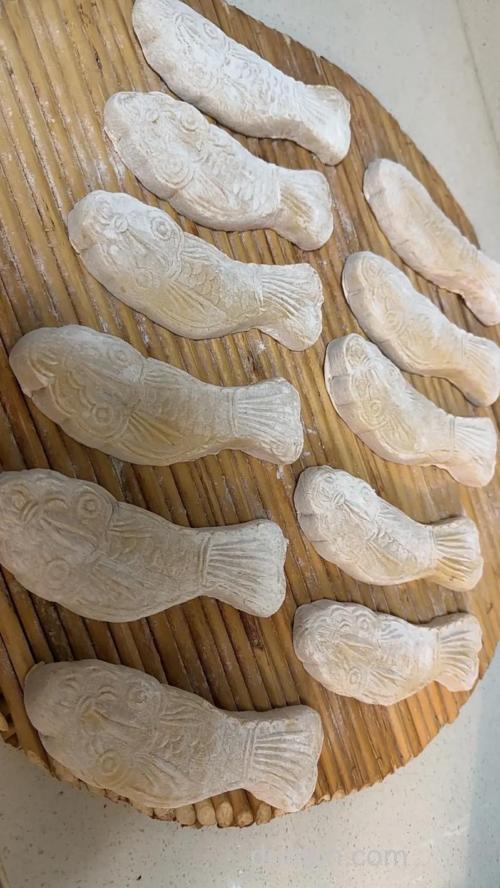 红薯面炒鱼饵的做法?