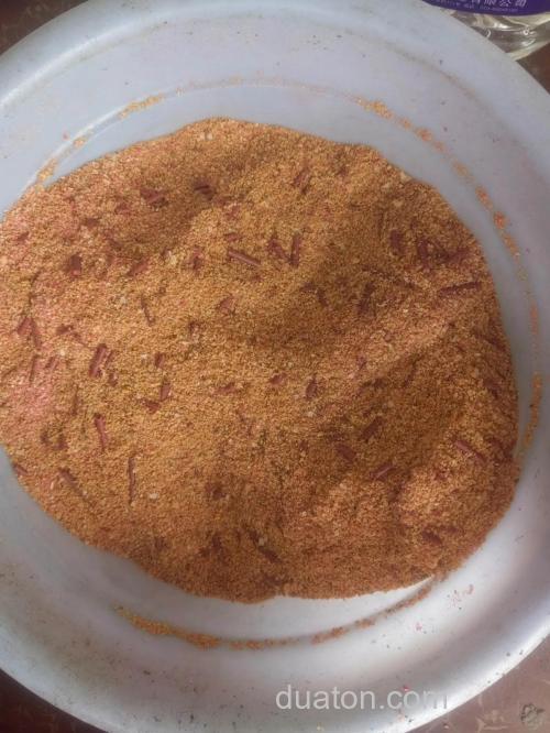 酒糟做鱼饵还用加诱食剂吗?