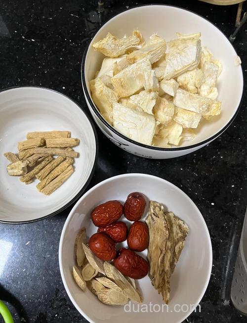 冷冻的榴莲壳能煲汤吗?