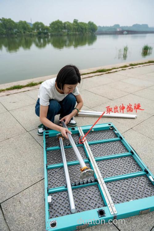 钓台更换技巧真的能提升垂钓体验吗？资深钓友亲述：十年老钓台侧翻落水教训